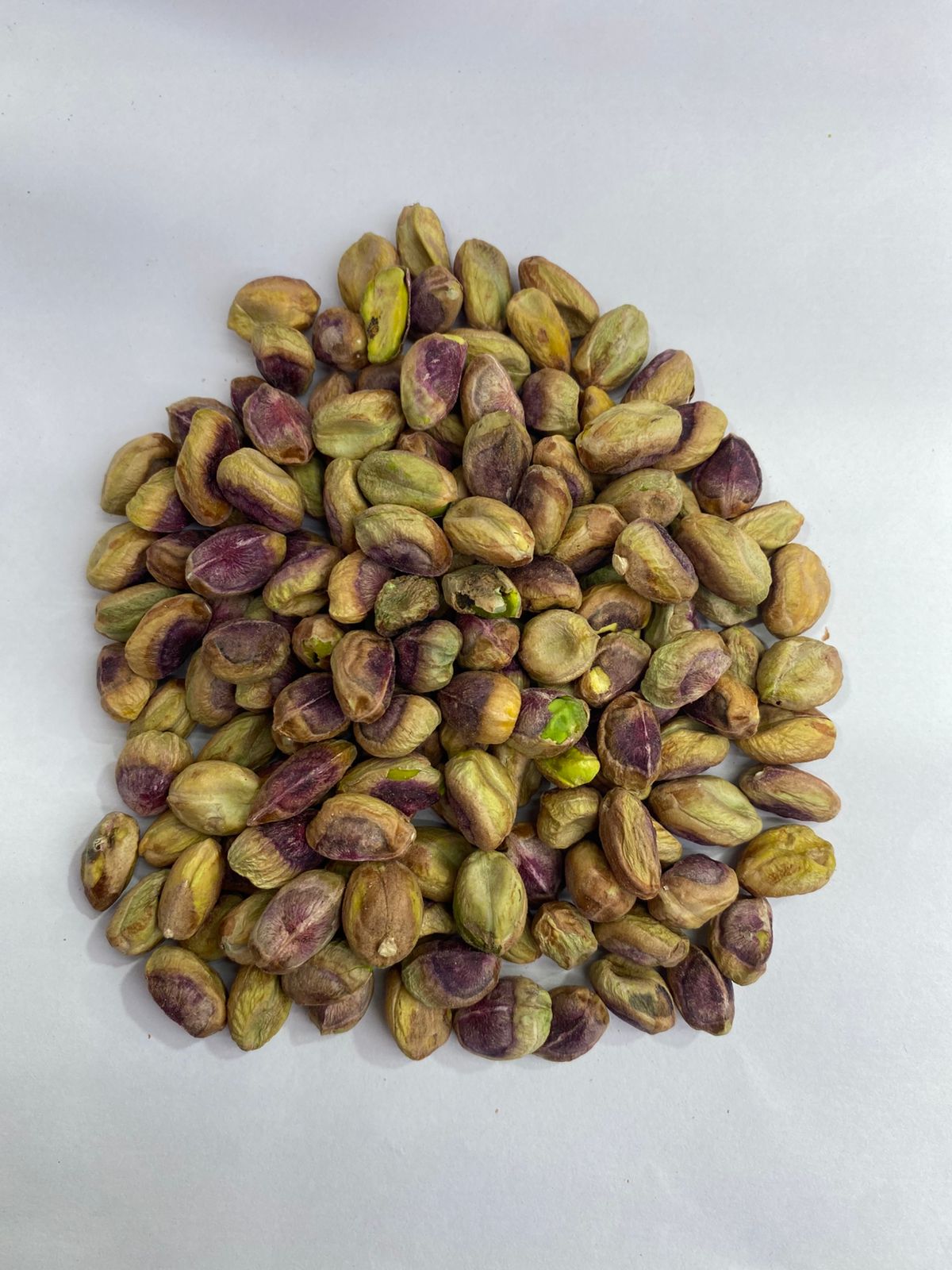 Pistachios without salt and shell